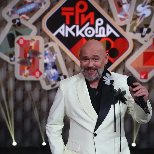 «Три аккорда»: юбилейный 10 сезон с новыми и звезд...