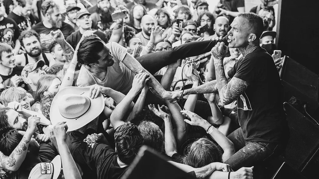 Лучшие панк и эмо песни ноября 2025