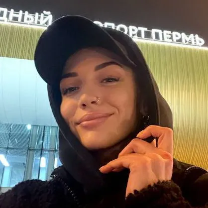 Mary Gu перенесла осенние концерты в России на вес...