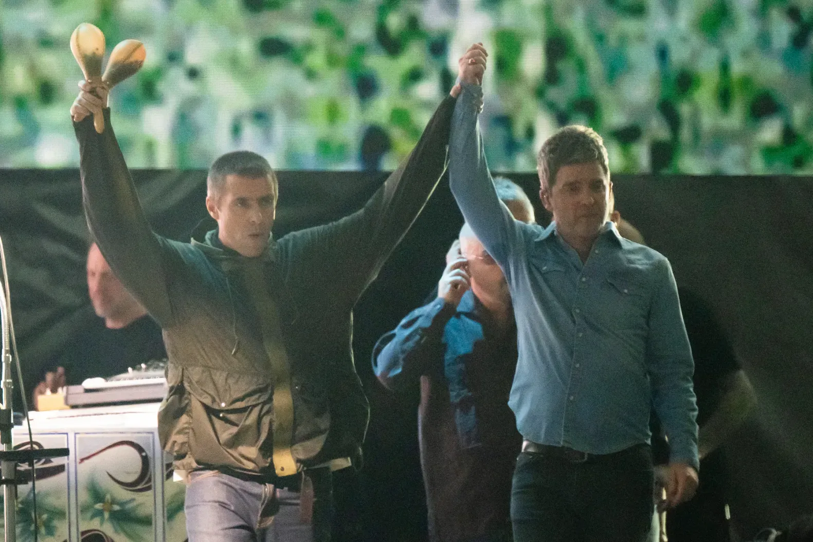 Трагедия на концерте Oasis: поклонник погиб после падения