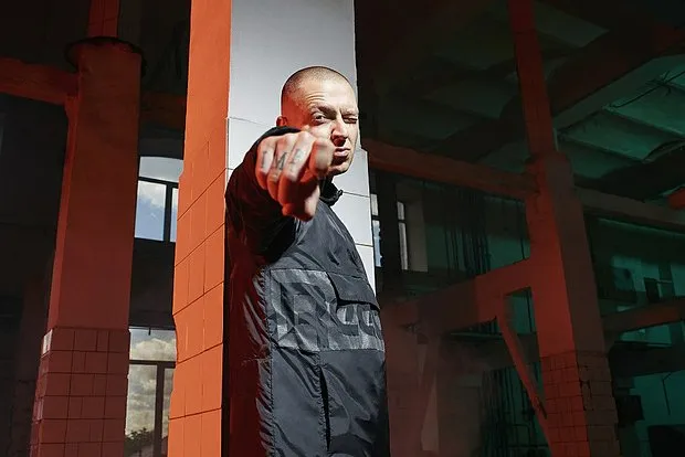 Oxxxymiron выпустил альбом «Национальность: нет»