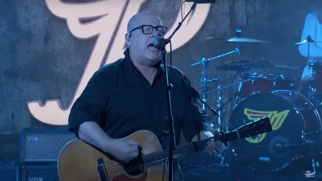 Группа Pixies исполнила “Motoroller” на Jimmy Kimmel: видео
