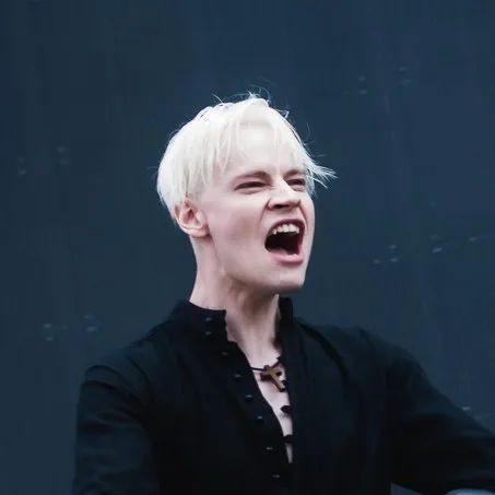 Shaman отменил концерты в Белгороде из-за угрозы п...