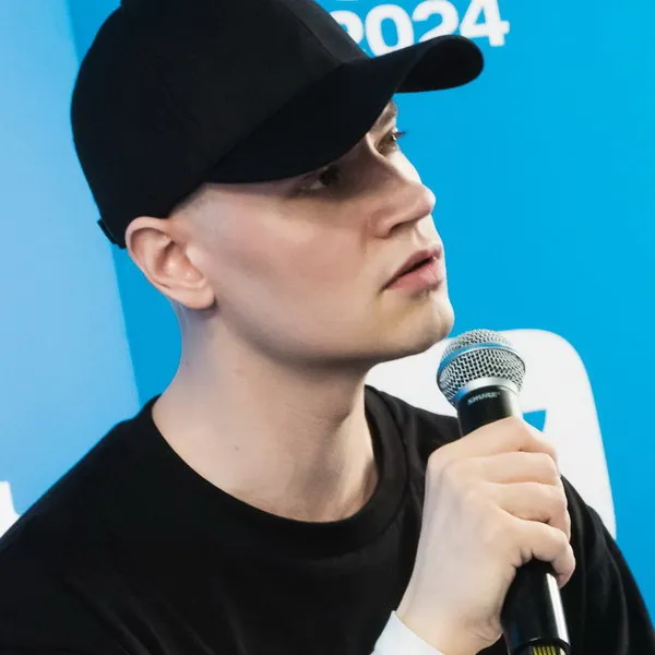 Shaman отказался переводить песни на другие языки