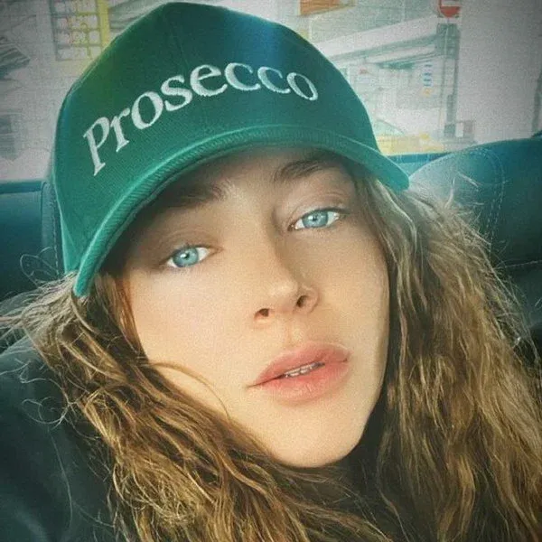 Аглая Тарасова: 3 года условно за контрабанду