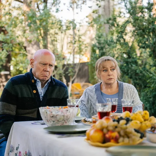 Сериал «Праздники»: новый сезон с 15 декабря 2025