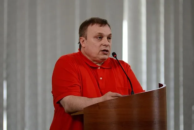 Андрей Разин покинул РФ после уголовного...