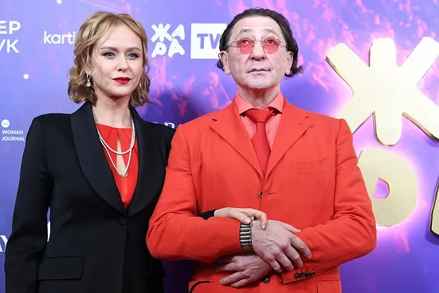 Григорий Лепс купил дом бывшей жене и планирует св...