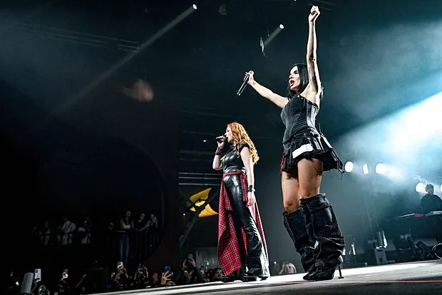 Тату: 17,5 млн за концерт и новые песни ...