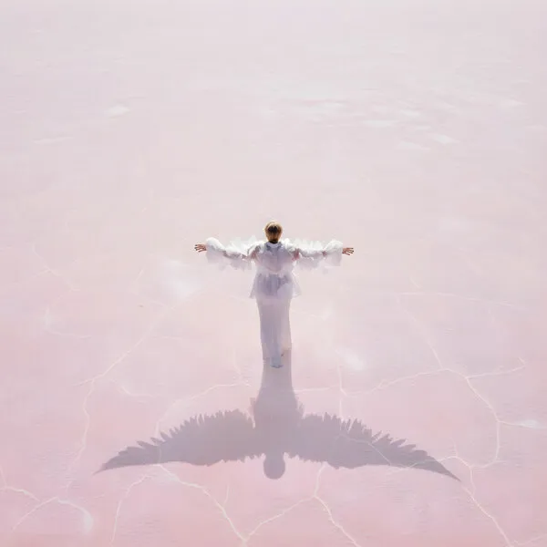 Ева Польна выпустила песню «На свободу»