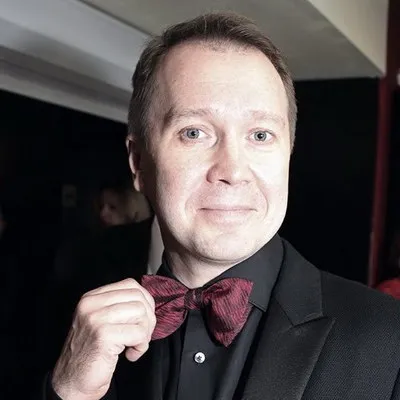 Миронов и хор споют о Горьком 8 декабря 2025