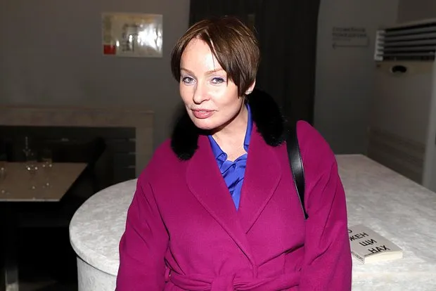 Жанну Эппле хотят лишить звания из-за долга