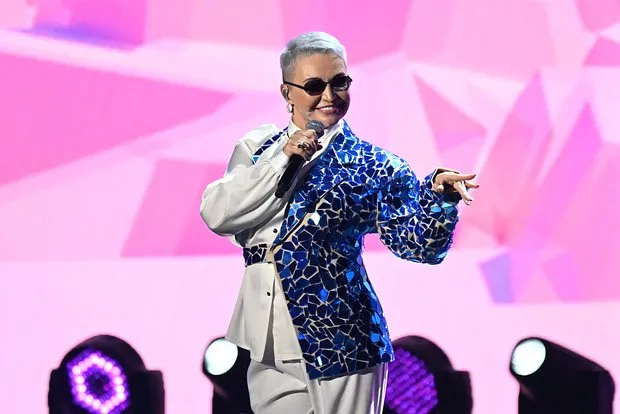 Катя Лель: подарок маме и космические покровители