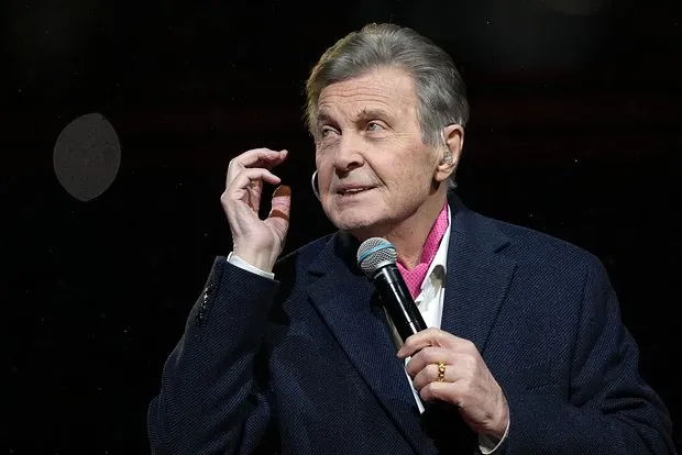 Лев Лещенко сравнил себя с Анастасией Волочковой