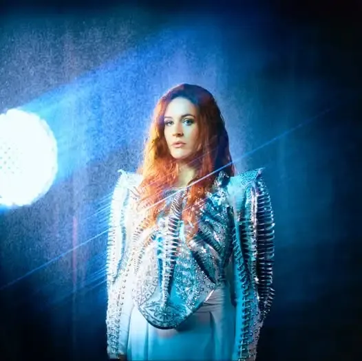 Замена в "Тристане и Изольде" с Лисе Дав...