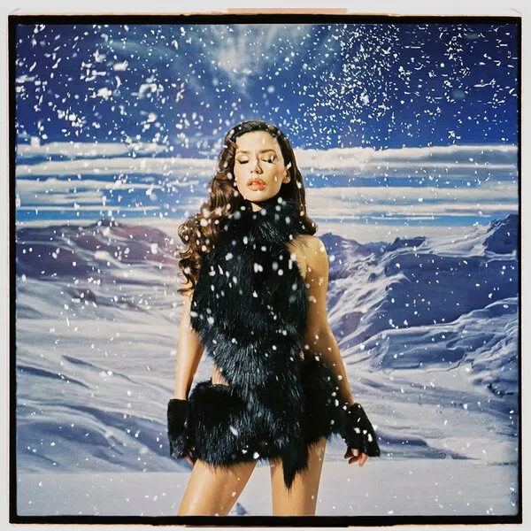 Ольга Серябкина выпустила кавер на хит W...