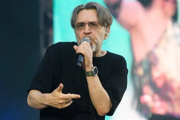 Шнуров и Ранетка: стоимость новогодних выступлений