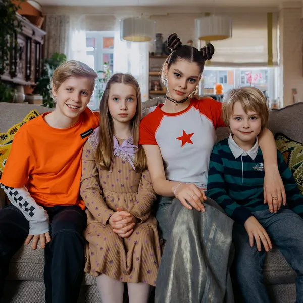 Тизер-трейлер сериала «Одни дома» уже доступен