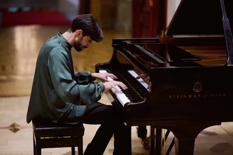 Петергоф впервые принимает фестиваль фортепианной музыки Pianissimo
