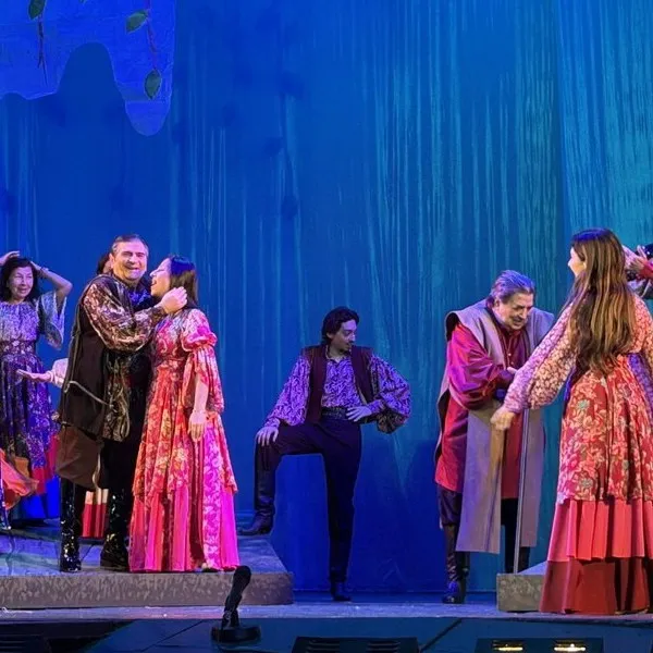 «Трудное счастье»: премьера в театре «Ро...