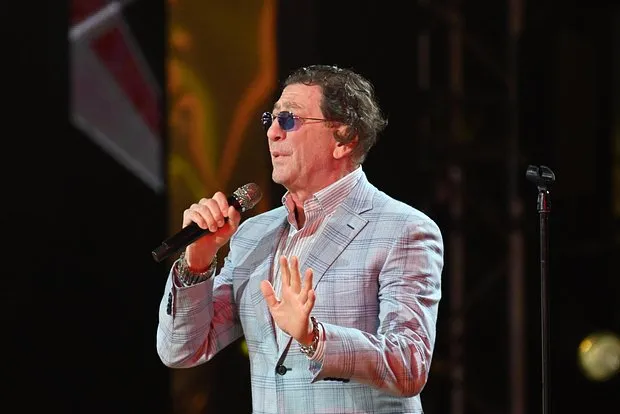 Эндрю Дональдс хочет спеть с Григорием Лепсом